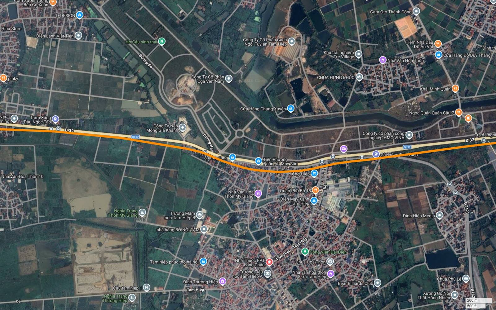Hành lang metro số 3 Hà Nội qua thị tứ Tam Hiệp, một nhánh nước rộng chạy song song sát phía bắc Quốc lộ 32